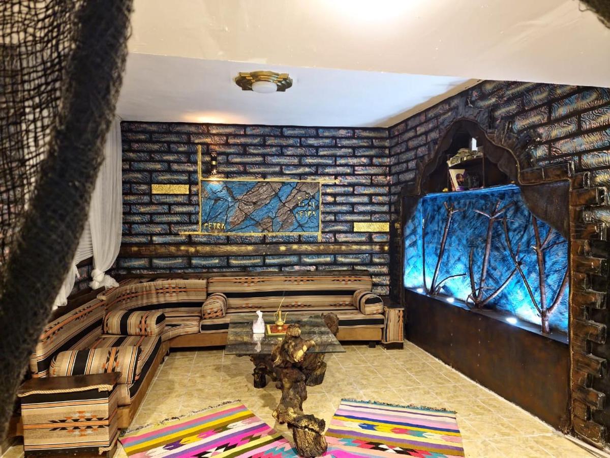 Petra Anas House Apartment Wadi Musa Exterior photo